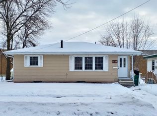 208 Boulevard Ave NE, Montgomery, MN 56069