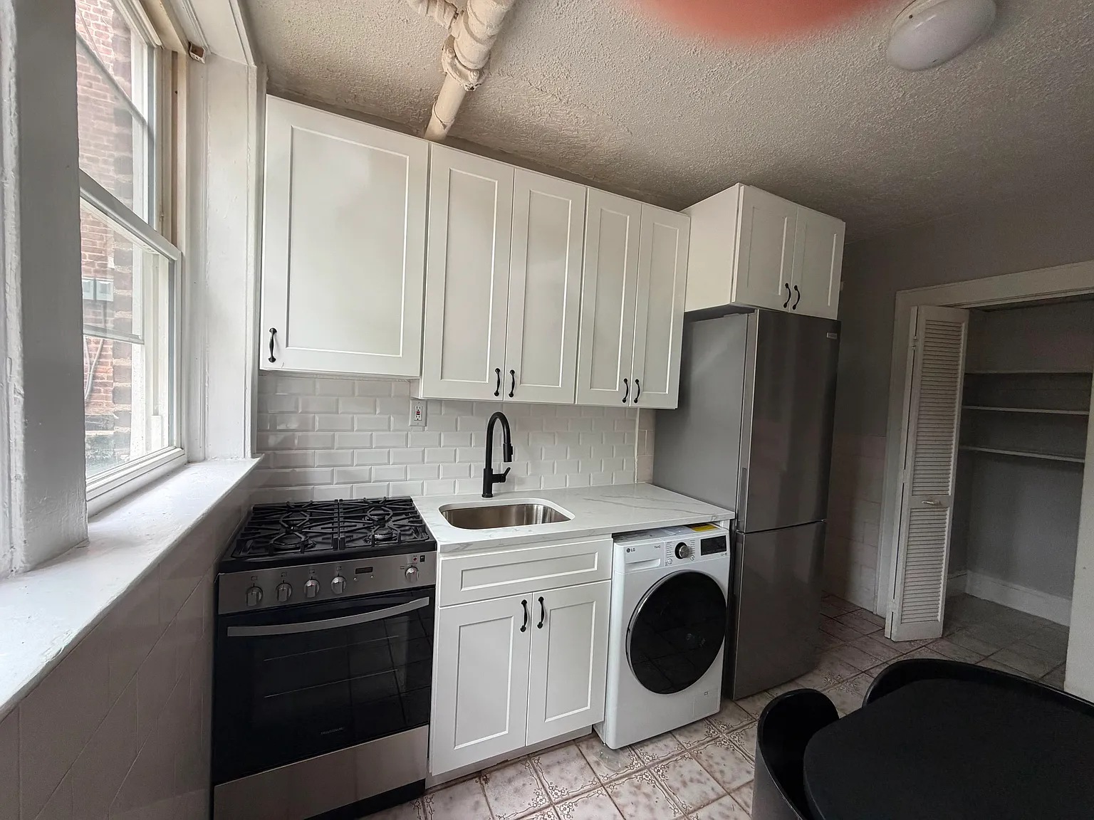 1 bed, 850 sqft, $1,750 — Photo 1