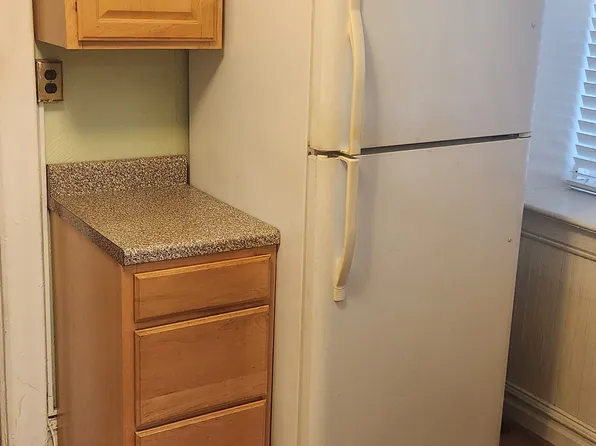 179 Manhattan Avenue image 12 of 19