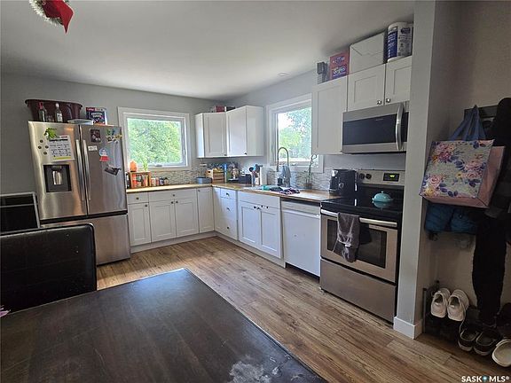 4th image of 27 Antrim STREET
