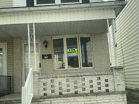 2nd image of 221 N Nice St #1