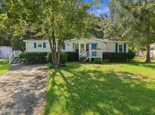 206 Champion Dr, Hampstead, NC 28443