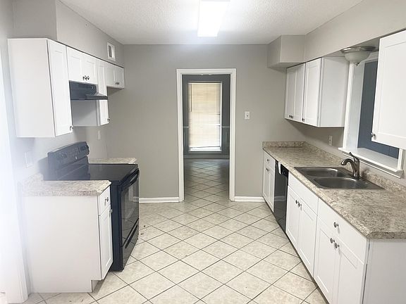 5th image of 5938 Grosvenor Ave