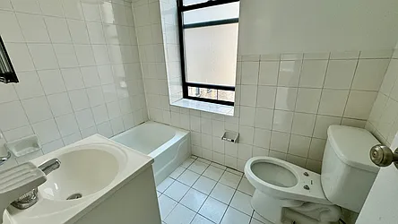 Rented by HOLTON REAL ESTATE INC.
