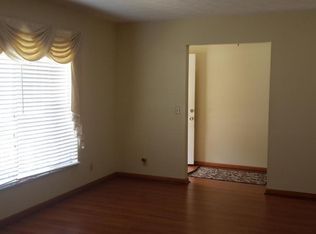 111 Saturn Ln E, Orange Park, FL 32073