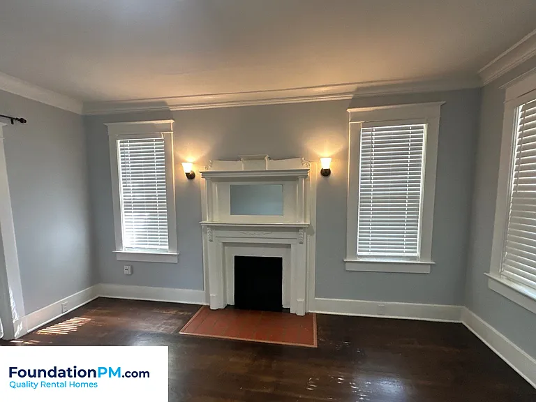 1764 Lawrence Ave #4 — Photo 5