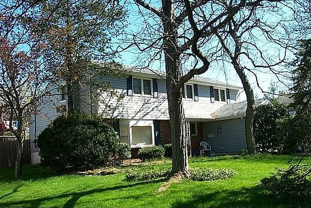 1st image of 31 Daniel Dr