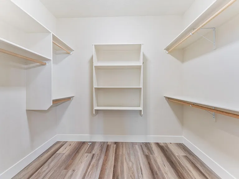 1065 SW Camille Dr — Photo 21