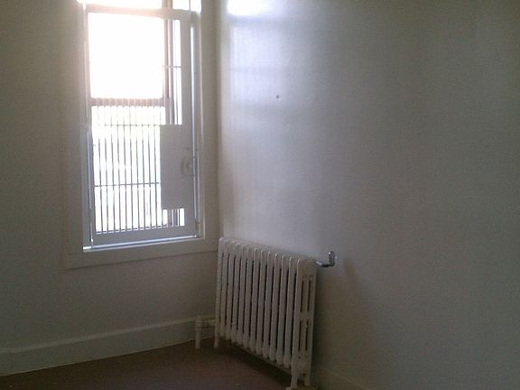 2nd image of 640 Wales Ave APT 11