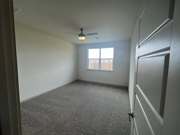 443 Wilshire Rd — Photo 5
