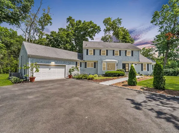 20 Morehouse Lane, Norwalk, CT 06850