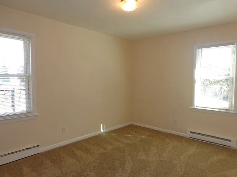 4626 Coronet Ave — Photo 10