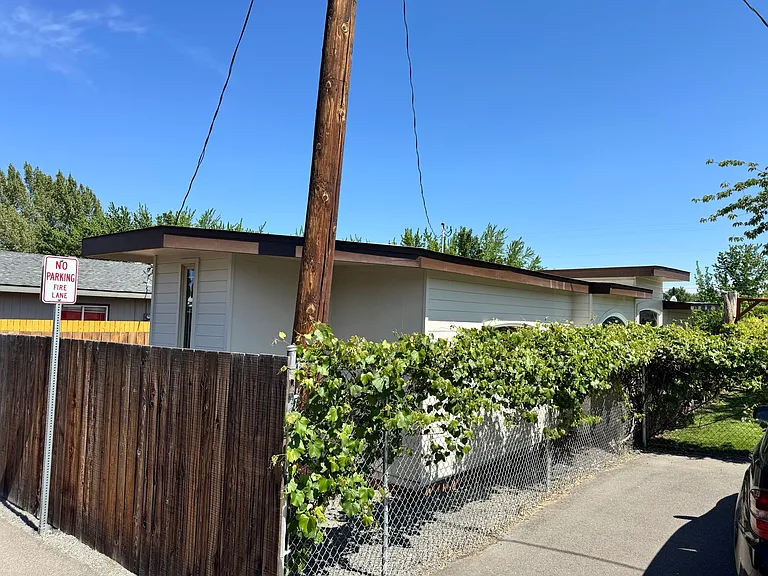 241 Butte Ct — Photo 6