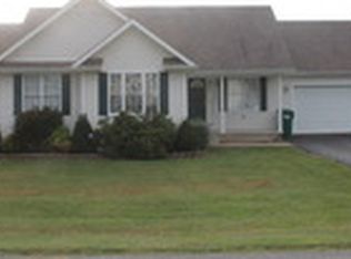 325 Country Dr, Hustonville, KY 40437