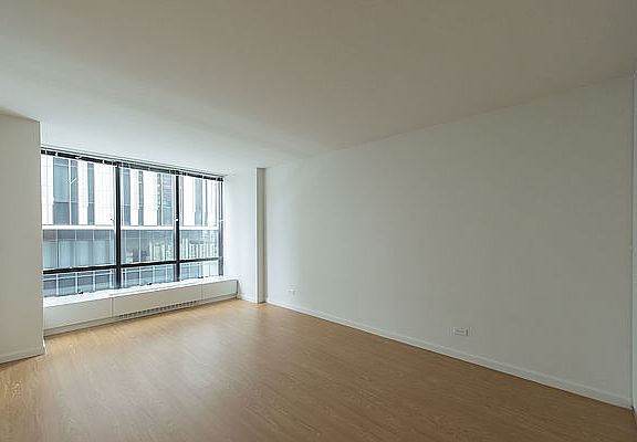 5th image of 525 E 72nd St #29B