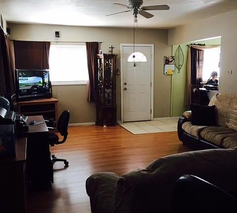 3rd image of 24448 Dracaea Ave