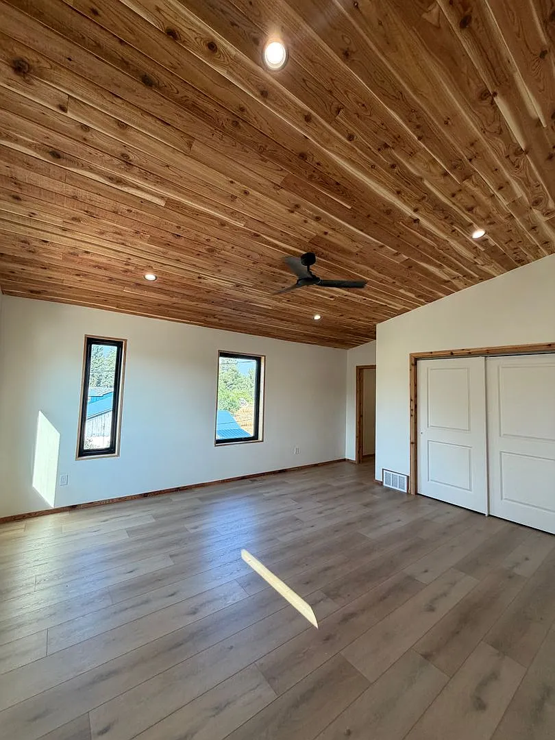 23 Sunset Dr — Photo 2