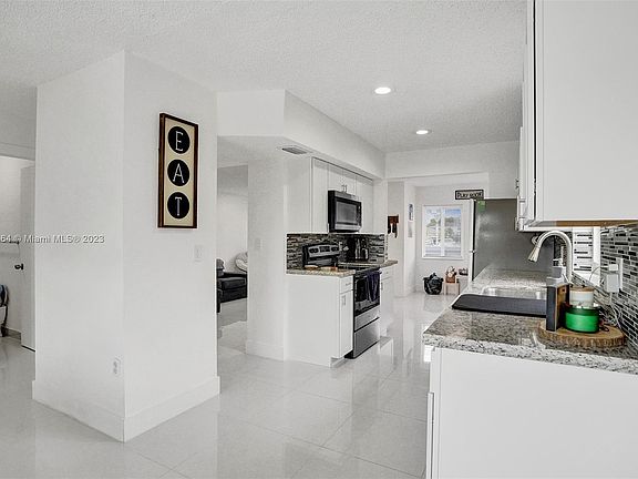 5th image of 19549 NW 55th Circle Pl