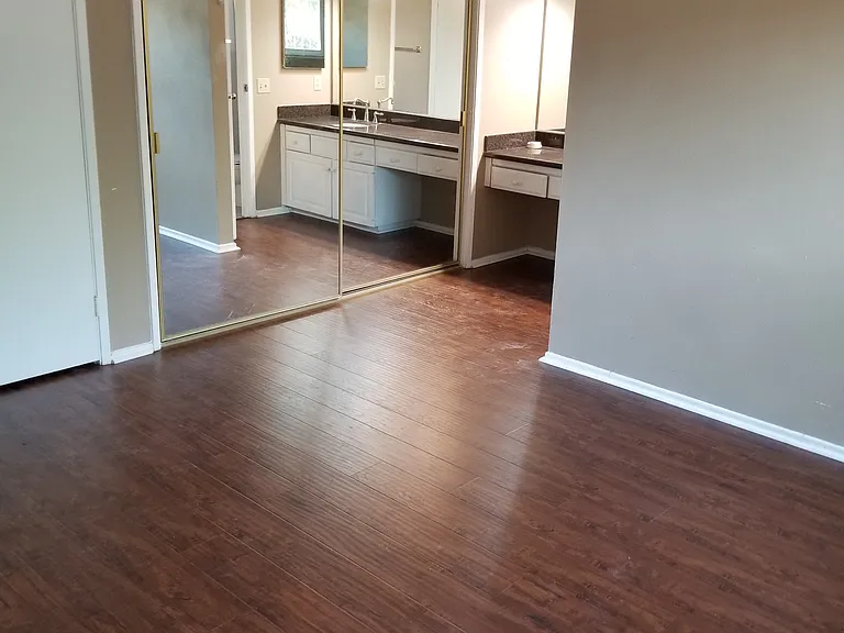 390 W Blaine St — Photo 14