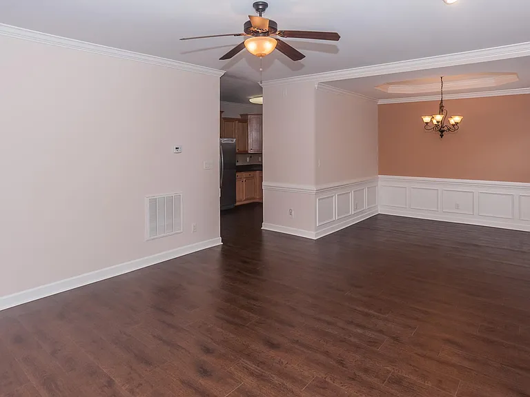 5005 Spellow Ln — Photo 16