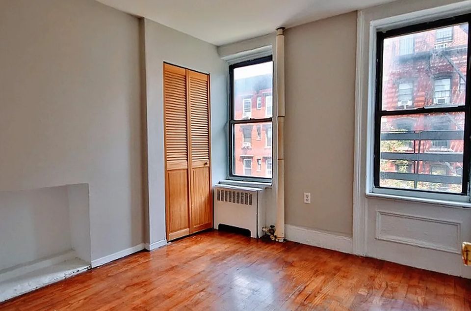 1st image of 512 E 5th St #13/14