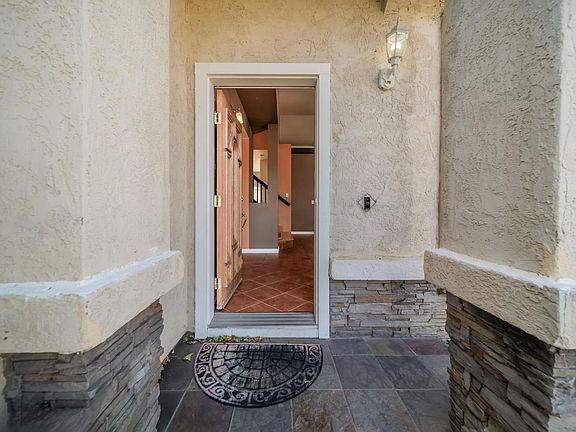 4th image of 1705 Wildflower Court
