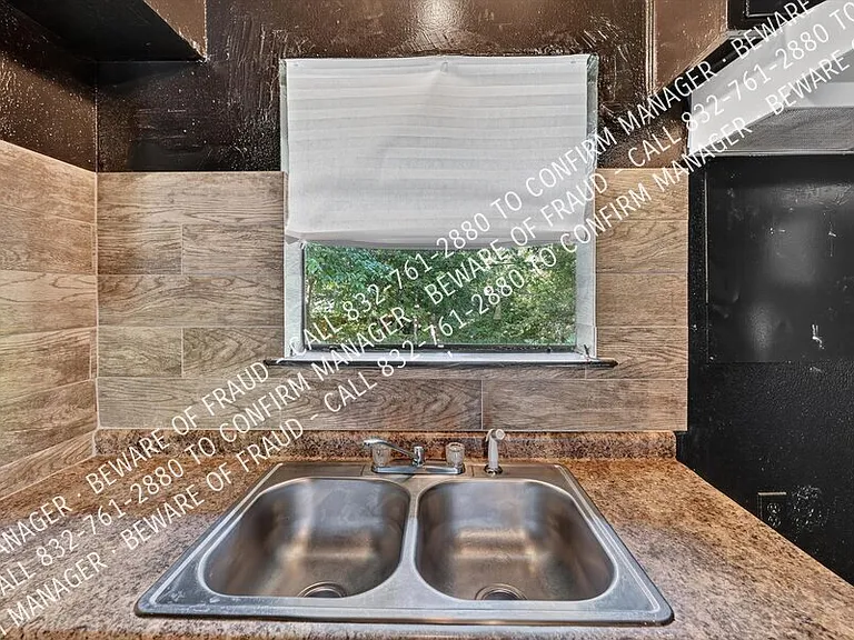 1214 Adelaide Dr — Photo 11