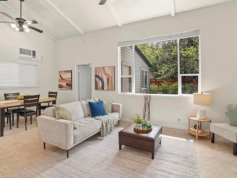 3609 Walnut St — Photo 5