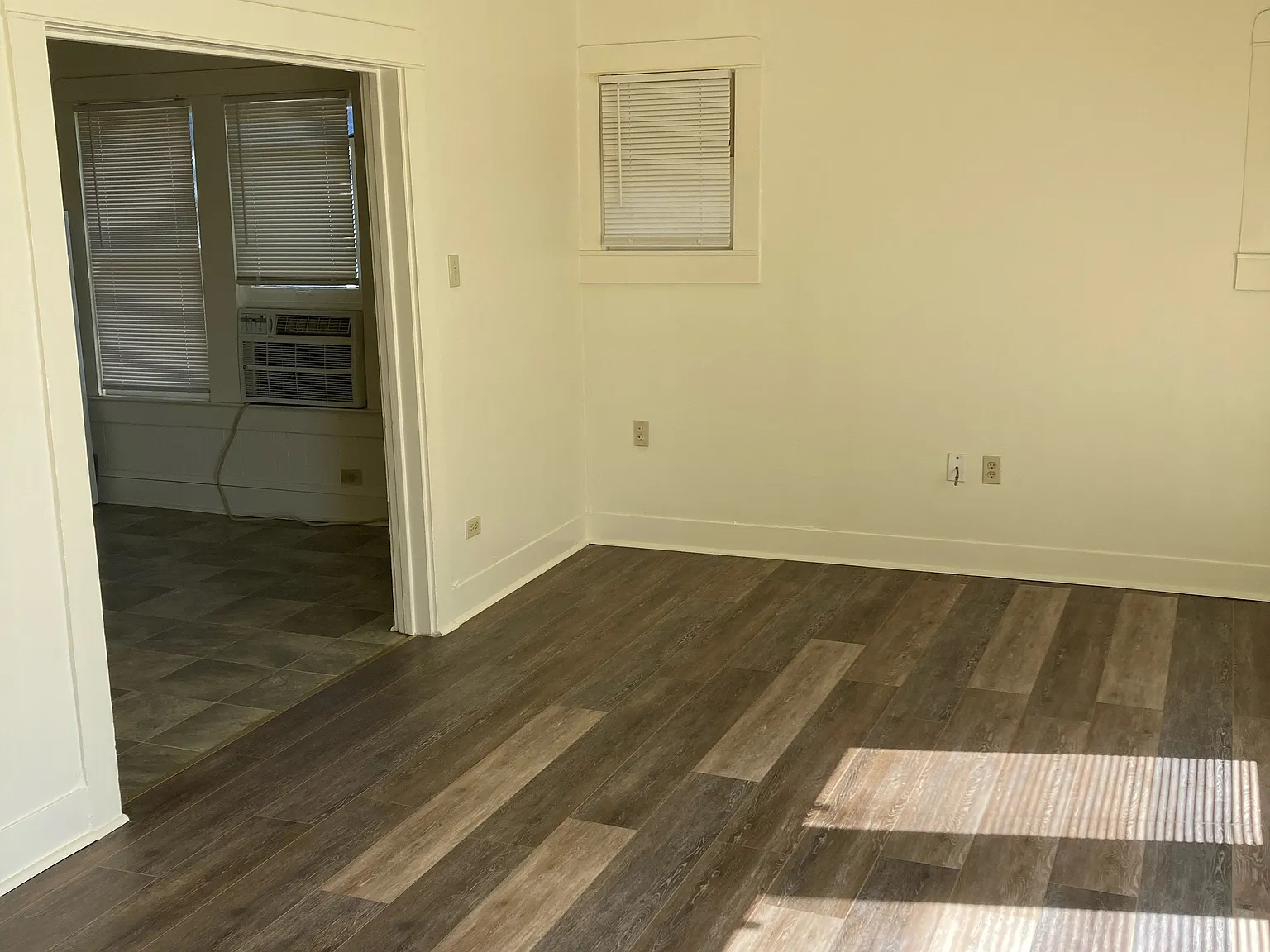 1 bed, 900 sqft, $750 — Photo 3