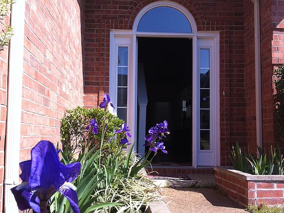 4th image of 9036 Weeping Cherry Ln