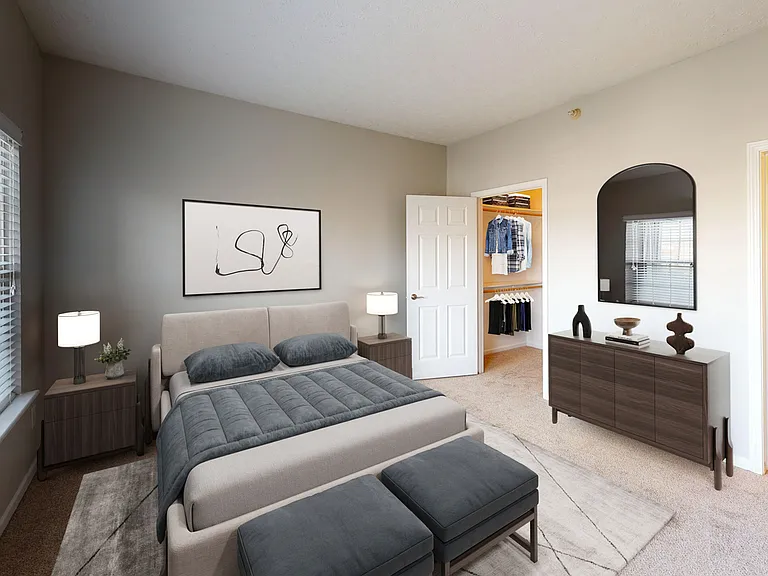 Bedroom with Walk-in Closet