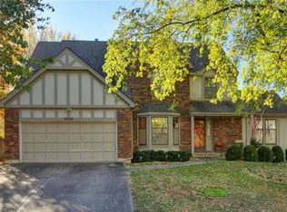 10105 W 123rd St, Overland Park, KS 66213