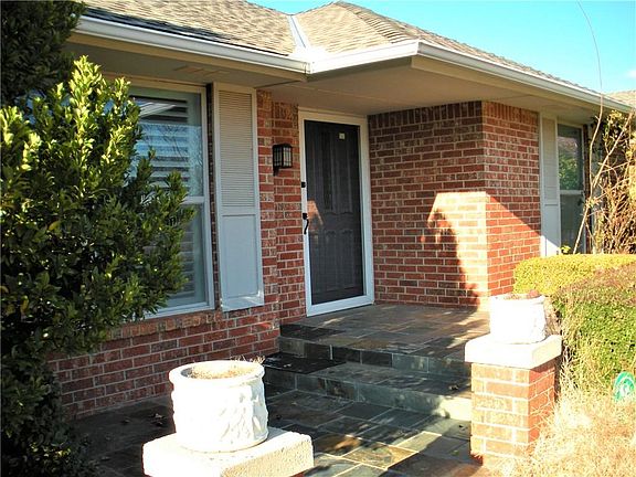 3rd image of 4229 Cherry Hill Ln