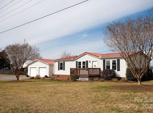 3991 Bunker Hill School Rd, Claremont, NC 28610