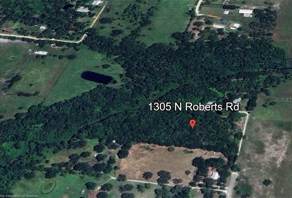 2nd image of 1305 N Roberts Rd