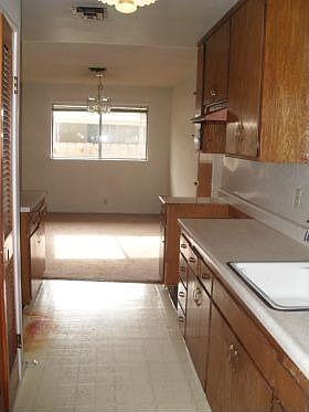 5th image of 5442 Kermit Ln