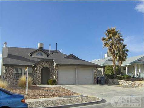 3rd image of 7729 Luz De Camino Way