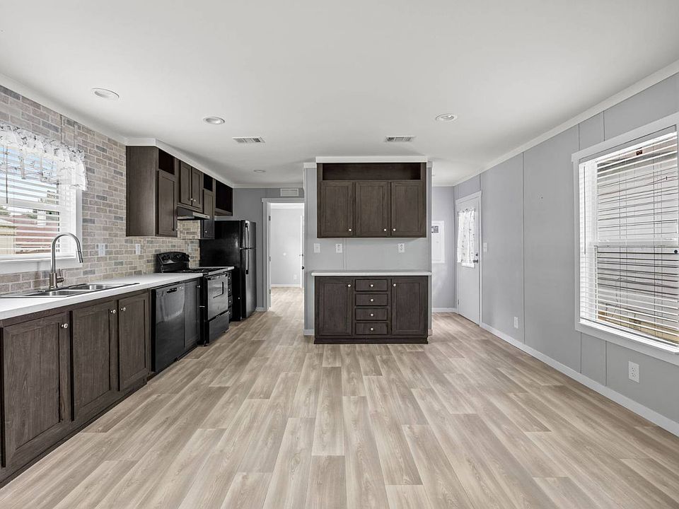 1st image of 231 La Reja Cir