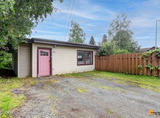 4004 Garfield St, Anchorage, AK 99503
