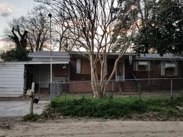 3861 Terry Dr, Macon, GA 31217