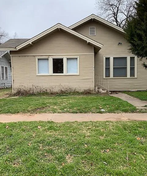 1610 Taylor St — Photo 1