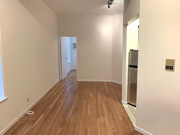 4th image of 101 W 86th St APT 2E