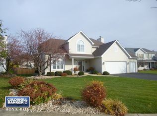 436 Windsor Dr, Oswego, IL