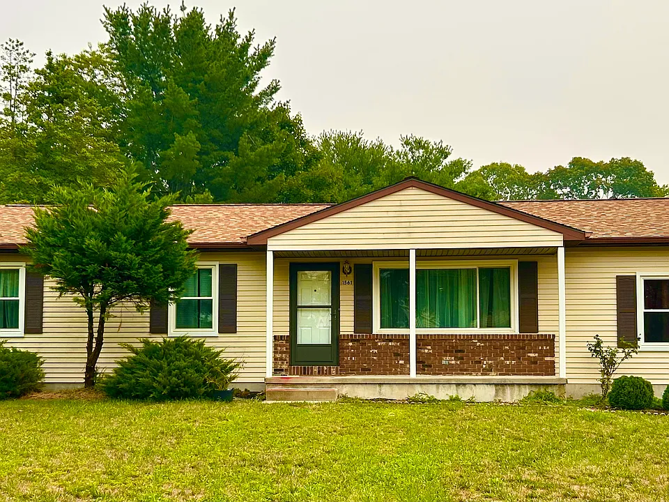 1561 James Ct