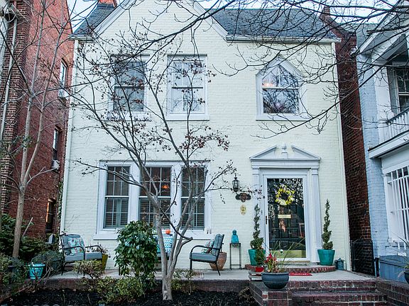 3rd image of 3104 Kensington Ave