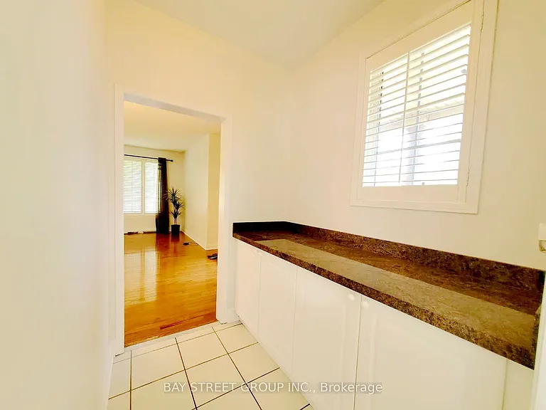 89 Skywood Dr — Photo 10