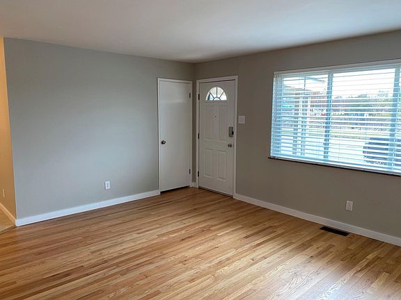 4th image of 4323 Germania St