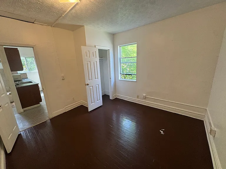 740 Fern St — Photo 9