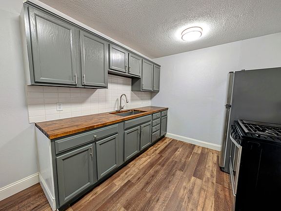 3rd image of 205 Oskaloosa St #109