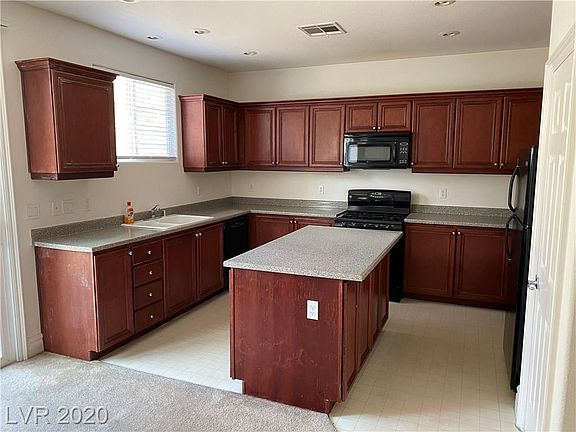 5th image of 9698 Ziegler Ave